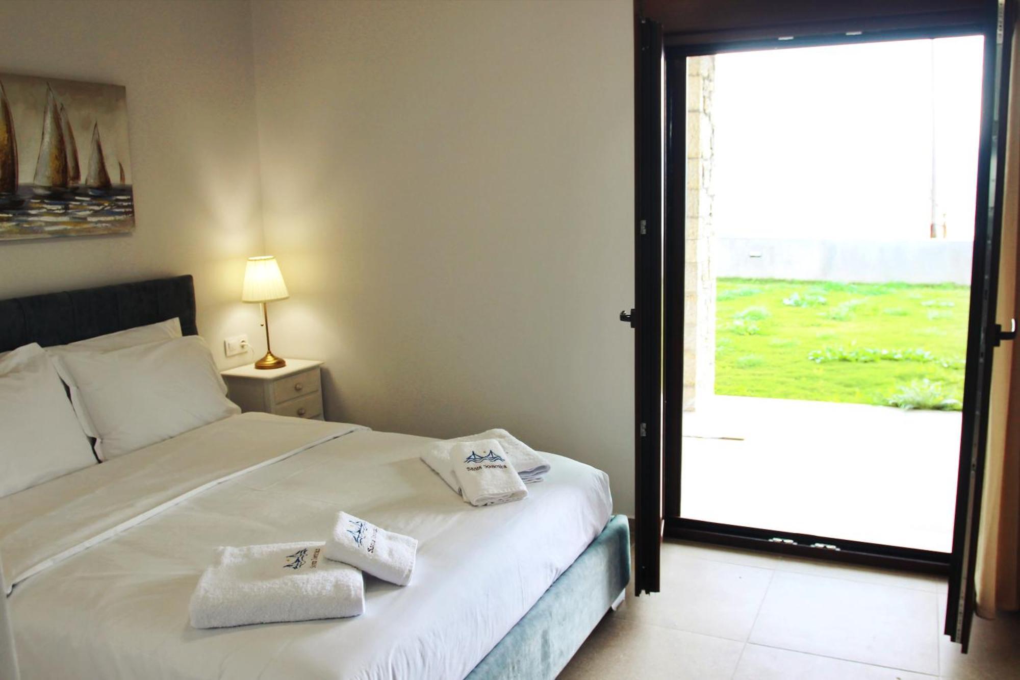 Santa Domenica Nafpaktos - Rooms And Apartments By The Sea מראה חיצוני תמונה