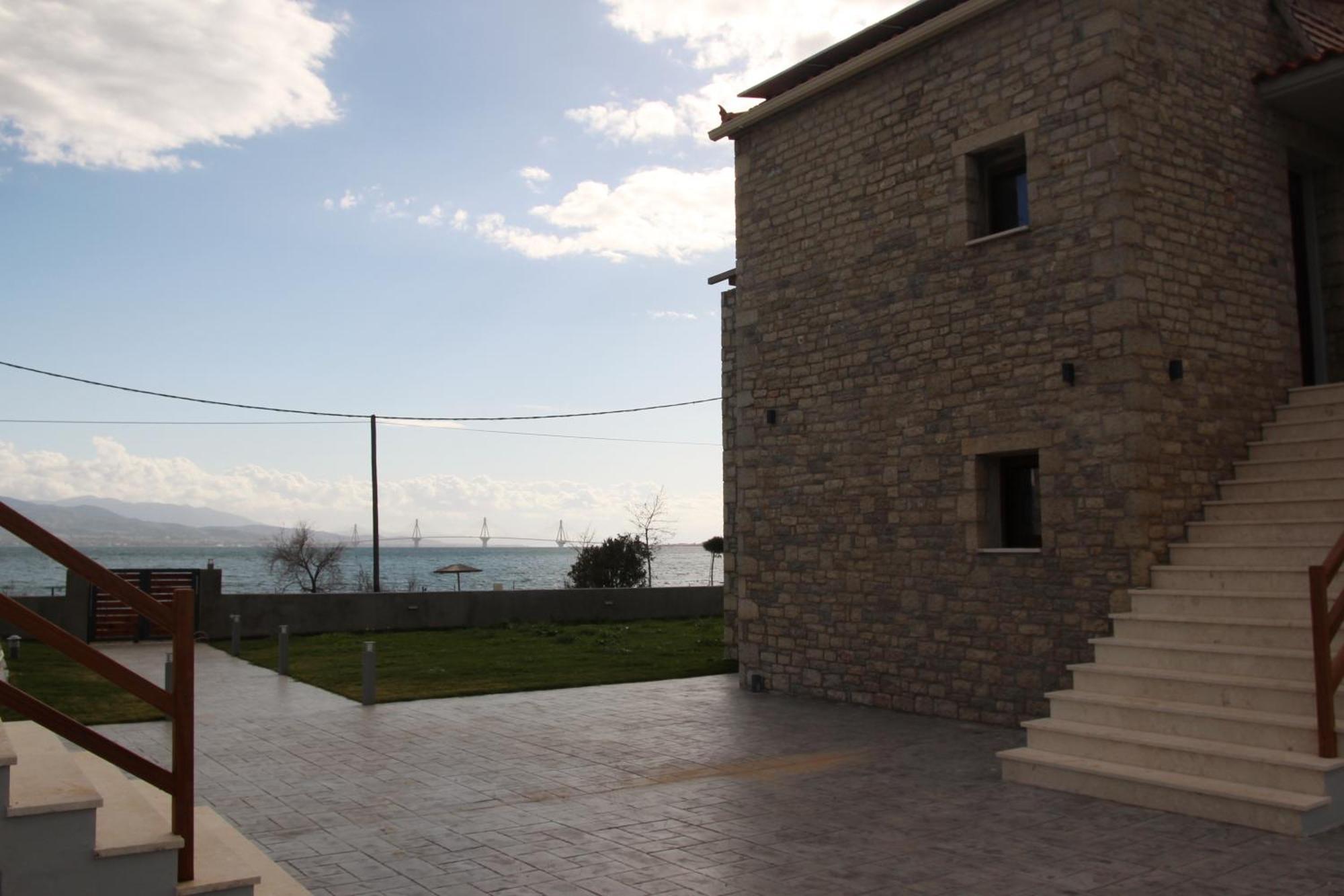 Santa Domenica Nafpaktos - Rooms And Apartments By The Sea מראה חיצוני תמונה
