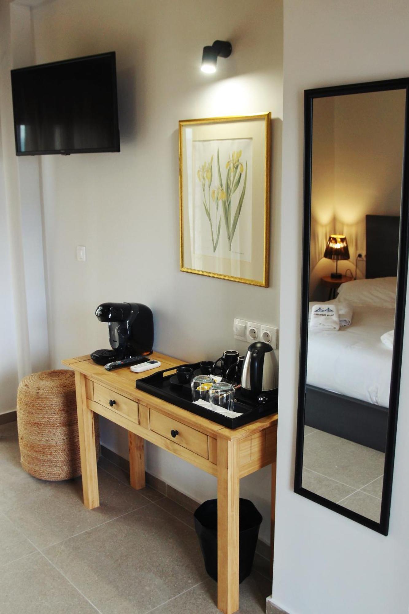 Santa Domenica Nafpaktos - Rooms And Apartments By The Sea מראה חיצוני תמונה