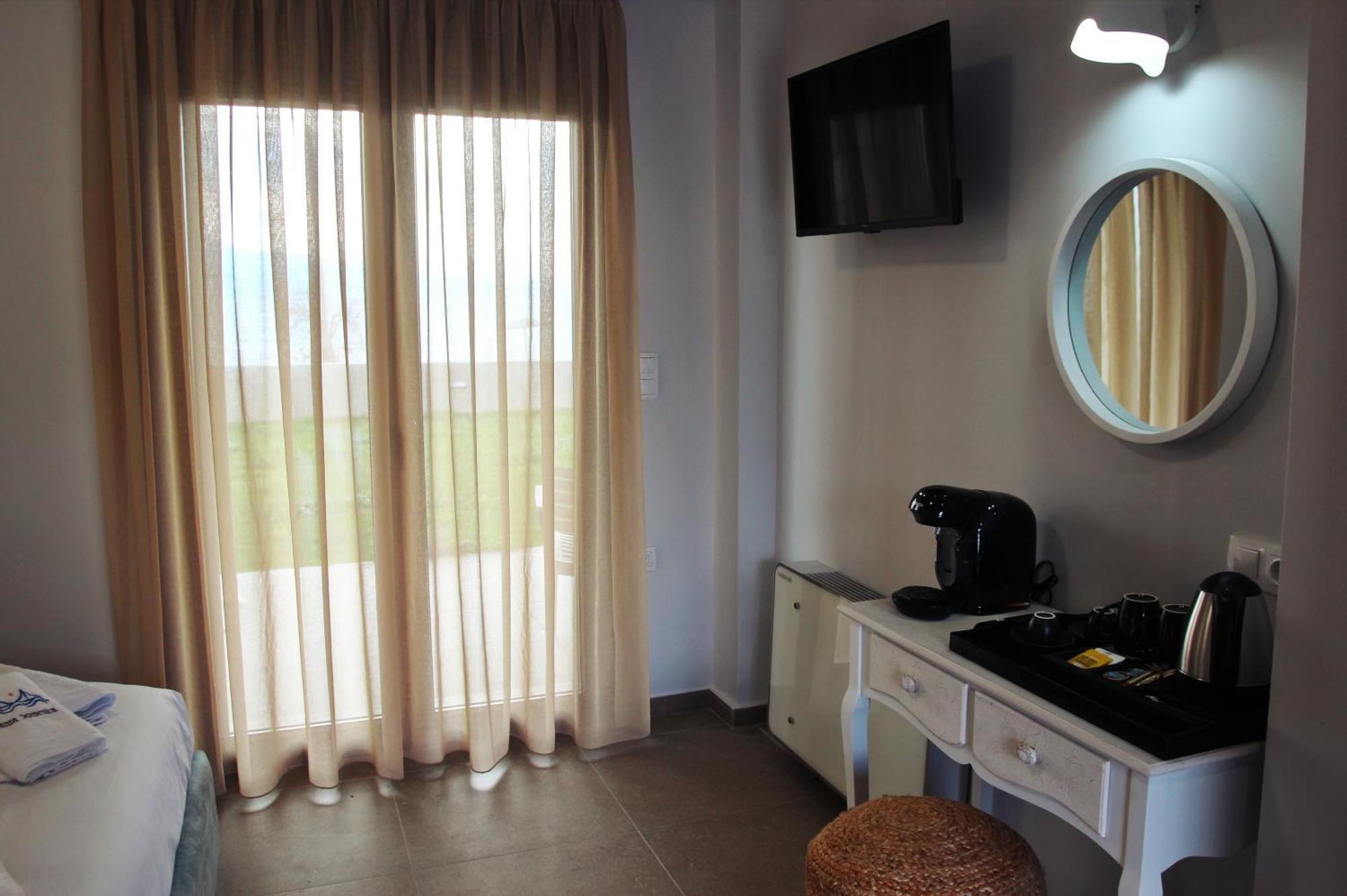 Santa Domenica Nafpaktos - Rooms And Apartments By The Sea מראה חיצוני תמונה